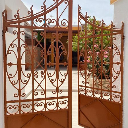 Archangelos Family House Bagian luar foto