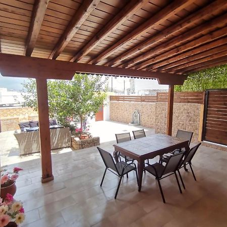 Archangelos Family House Bagian luar foto