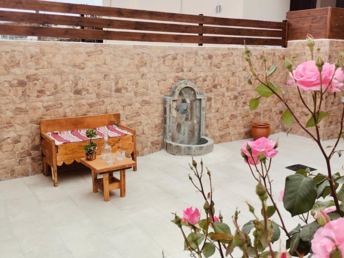 Archangelos Family House Bagian luar foto