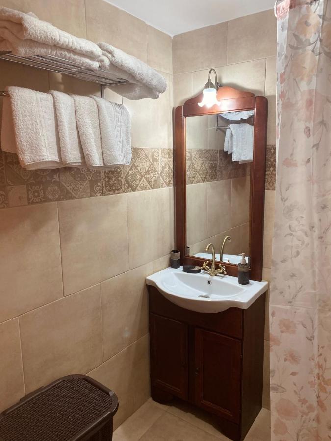Archangelos Family House Bagian luar foto