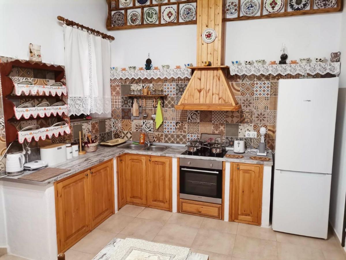 Archangelos Family House Bagian luar foto